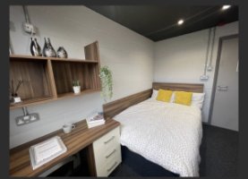 Photo Of Room available in hayes house apartment 8 in Lincoln