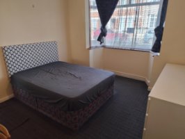 Photo Of double and single rooms near city center in Coventry