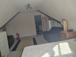Photo Of Room to rent in Carshalton Beeches