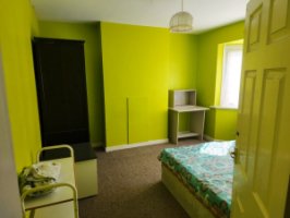 Photo Of 🛏️ SUBLET for Private Room Rent – 1 biggest Double Bedroom (Full Furnished) immediately Available in Luton LU1! 🏡💰 Only £600/Month – All Bills Included! in Luton