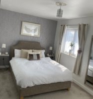 Photo Of King size bedroom in Croydon