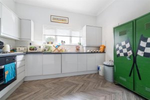Photo Of CHARMING ONE BEDROOM FLAT AVAILABLE in Penge