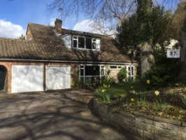 Photo Of Lge e/s double + Lge private living room in Purley