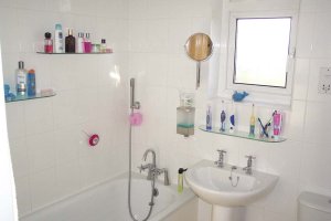 Photo Of Beautiful large room in Hainault in Hainault