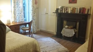 Photo Of Beautiful, rustic, garden facing double room in Woolwich