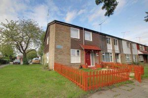 Photo Of 3 Spacious Double Bedrooms with Fitted wardrobes in Basildon