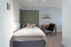 Photo Of Move-in Ready Rooms in Shared Flat 1, Epsom KT19 in Epsom