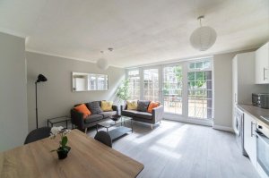 Photo Of XL Room&ndash; Lounge-Diner+Pvt Garden- nr Canary Wharf in Poplar