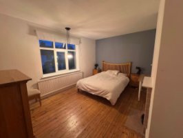 Photo Of King-Size Furnished Double Room &ndash; NG7 &ndash; &pound;550 pcm All Bills Included in Radford