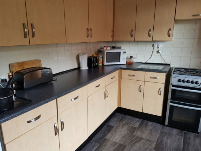 Double room in a proffesional house bills included in Preston