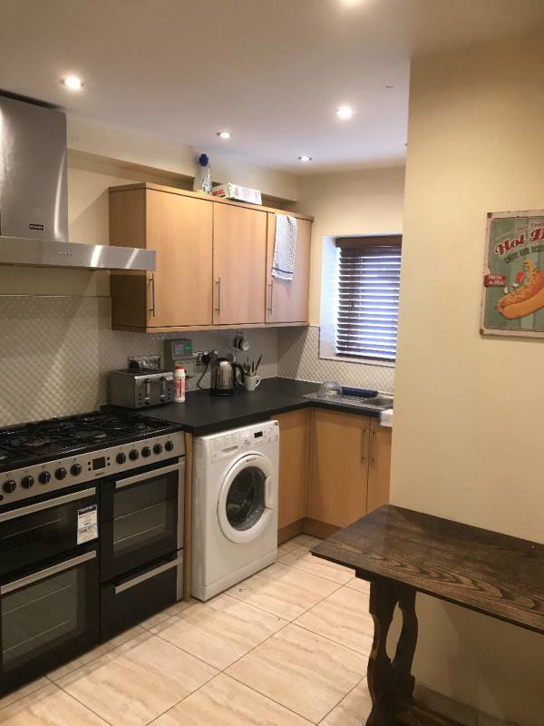 Photo 10 Of Luxury En-Suite Rooms in SN1 Area