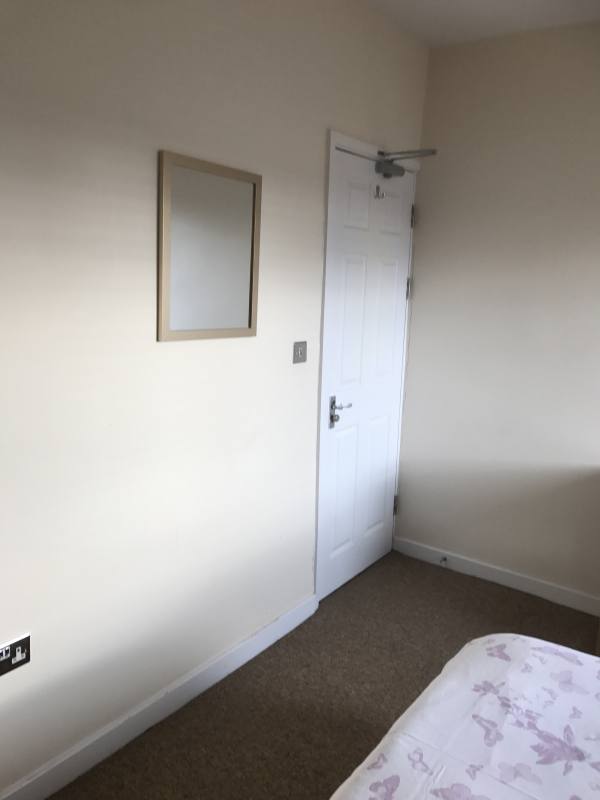 Photo 3 Of DOUBLE EN-SUITE ROOM - GREAT LOCATION