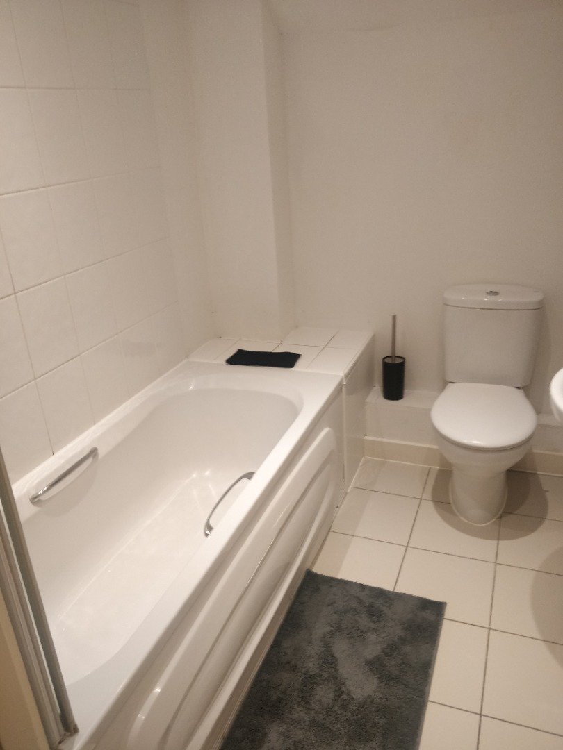 Small single room in Dorset. Rooms To Rent and Spare Rooms