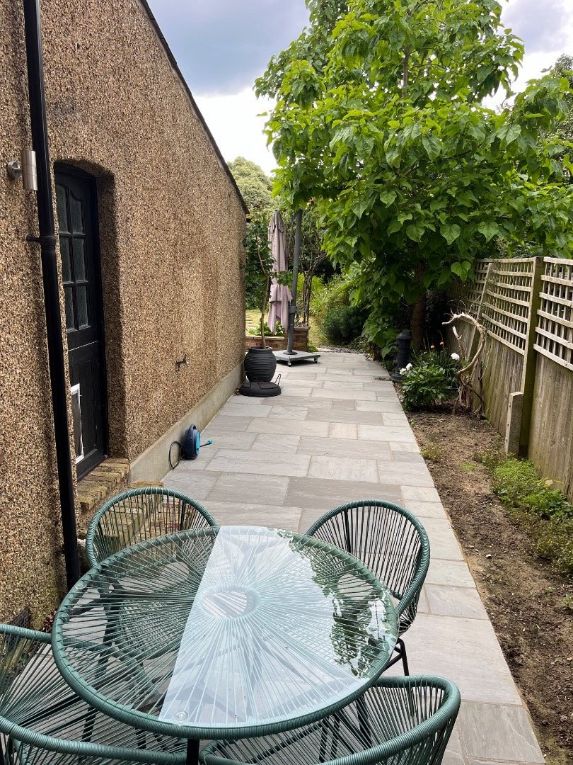 Photo 6 Of Double room in desirable garden flat